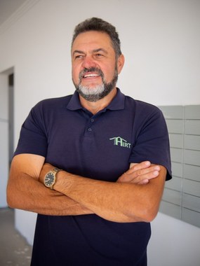 Valdecir Hirt - Proprietário